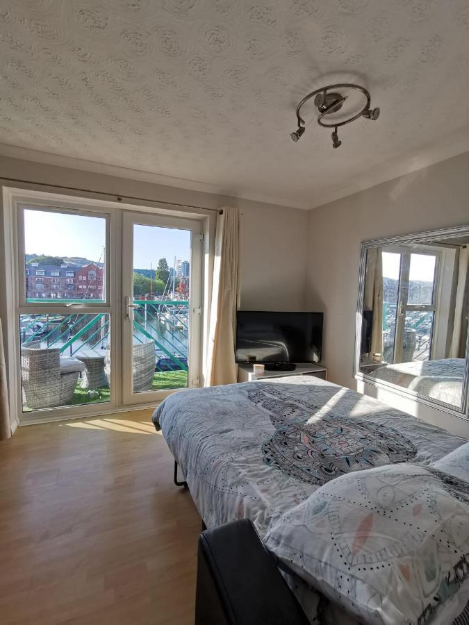 Apartment By The Beach Swansea Exterior photo